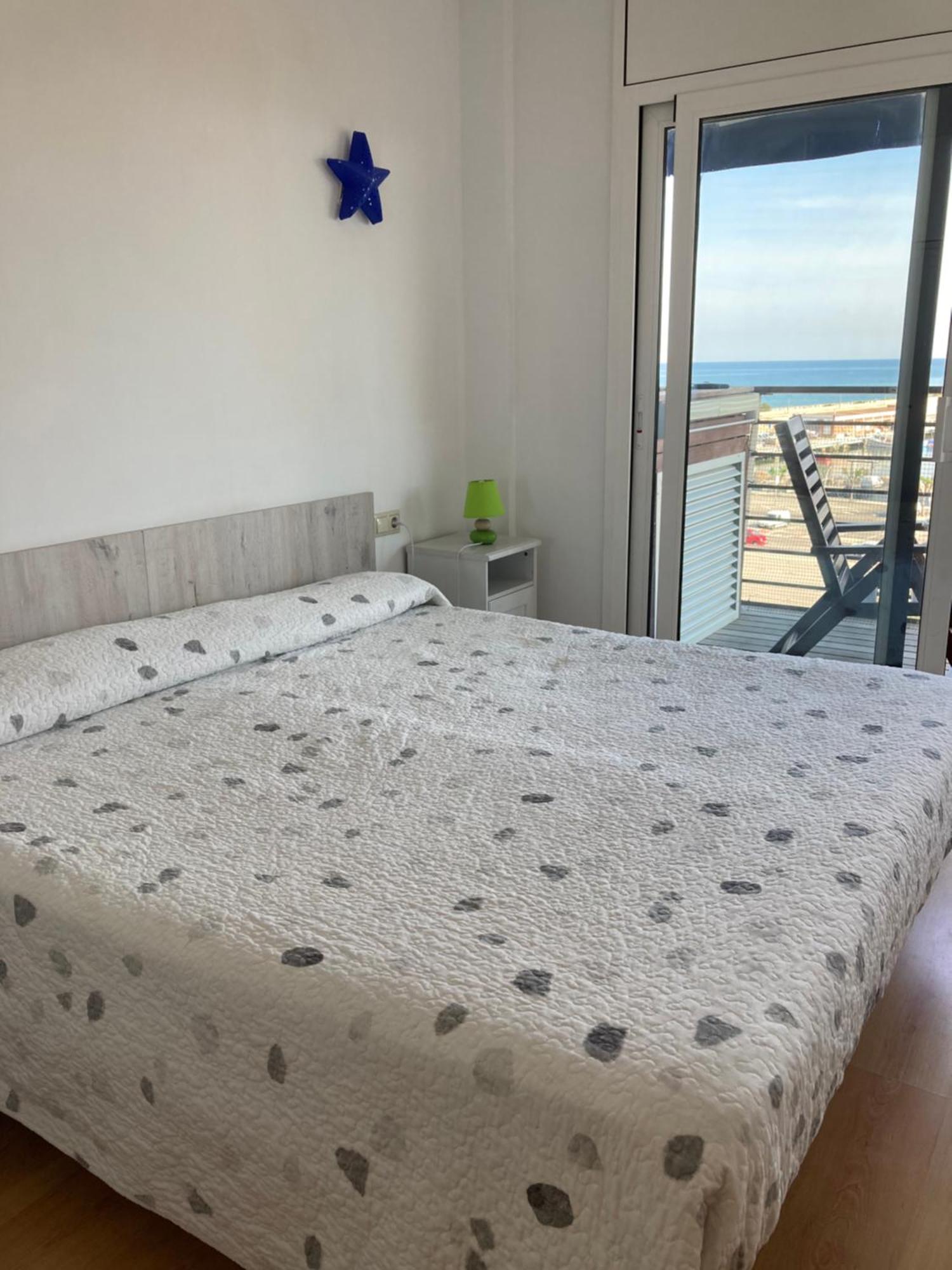 Beach Apartment Виланова-и-ла-Желтру Екстериор снимка